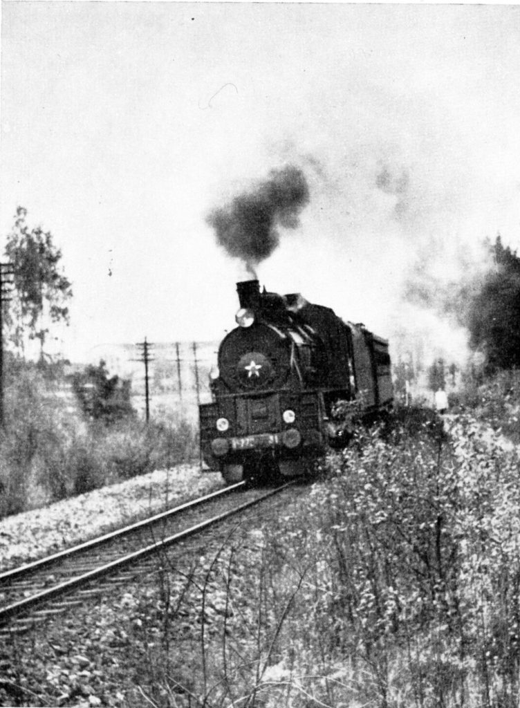 Venäläinen juna, lehtikuva - Ryska tåget, tidningsbild - Russian train, newspaper photo