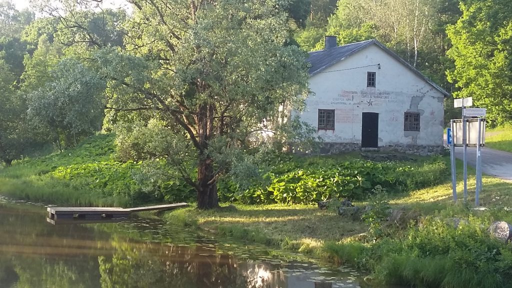 Sjundby Manor - Porkkalan Parenteesi